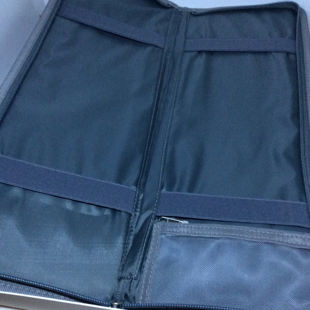 Travel Bag Club Men's‎ Gray Tie Travel Case NWT